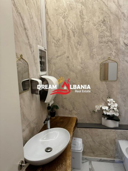 Tirane, shitet ambjent biznesi Kati 0, 70 m² 180.000 € (Ymer kurti)
