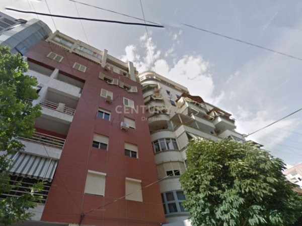 Tirane, shes ambjent biznesi , 97 m² 419.000 € (Rruga e Kosovarëve)