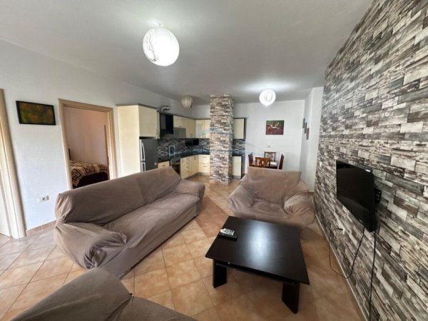 Tirane, jepet me qera apartament 2+1 Kati 2, 110 m² 500 € (KOPESHTI BOTANIK)