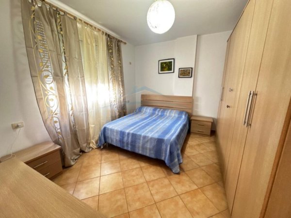 Tirane, jepet me qera apartament 2+1 Kati 2, 110 m² 500 € (KOPESHTI BOTANIK)