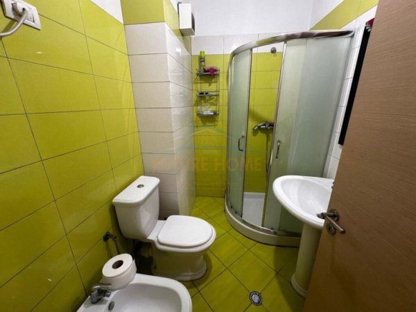 Tirane, jepet me qera apartament 2+1 Kati 2, 110 m² 500 € (KOPESHTI BOTANIK)