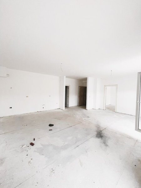 Tirane, shitet apartament 1+1 , 76 m² (Komuna e Parisit)