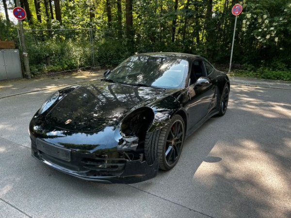 Gjermani, shes makine Porsche 911 Carrera 4S Benzin, e zeze automatik Kondicioner 186.000 km 79.900 €