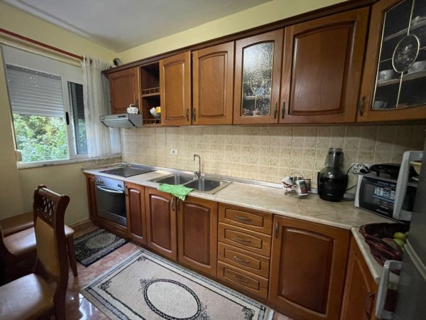 Tirane, shitet apartament 1+1 Kati 2, 54 m² 80.000 € (TV Klan)