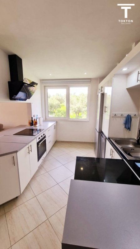Tirane, shitet papafingo 2+1 Kati 7, 118 m² 280.000 € (Rruga Sotir Fani, Liqeni i thatë, Tiranë), TT 1166