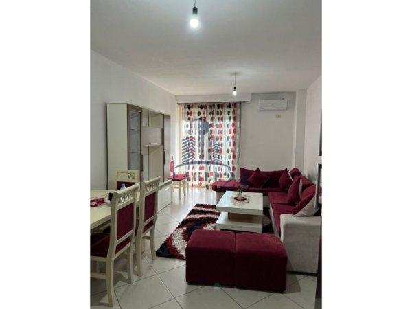 Tirane, shes 2+1+Ballkon , 116m² 157.000 € (rruga teodor keko)