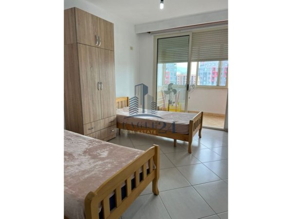 Tirane, shes 2+1+Ballkon , 116m² 157.000 € (rruga teodor keko)