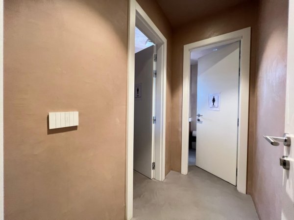 Tirane, shitet ambjent biznesi Kati 6, 245 m² 1.000.000 € (Rruga e Kosovareve)