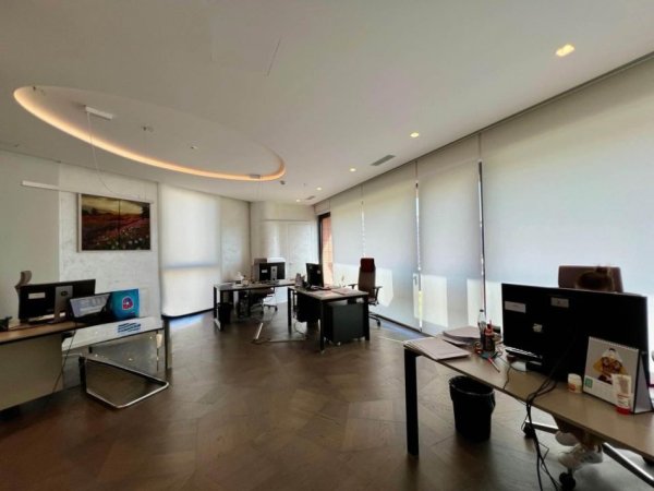 Tirane, shitet zyre Kati 7, 245 m² 960.000 € (Rruga Kosovareve)