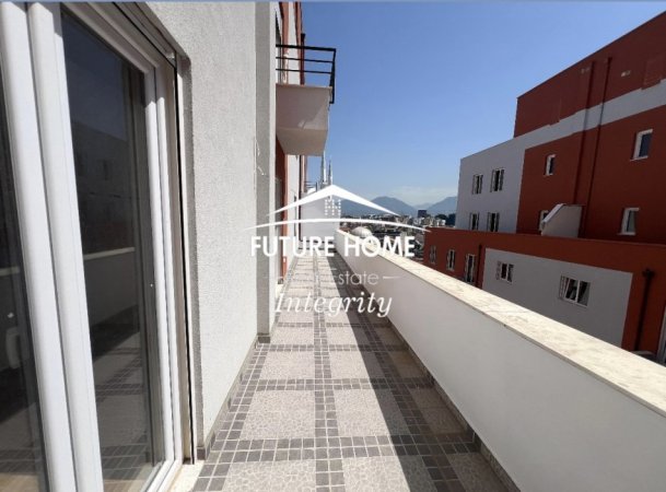 Tirane, shitet apartament 2+1+Post Parkimi Kati 4, 132 m² 140.000 € (Selitë)