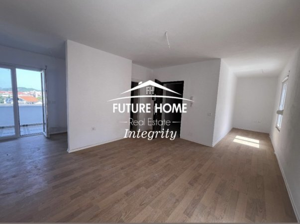 Tirane, shitet apartament 2+1+Post Parkimi Kati 4, 132 m² 140.000 € (Selitë)