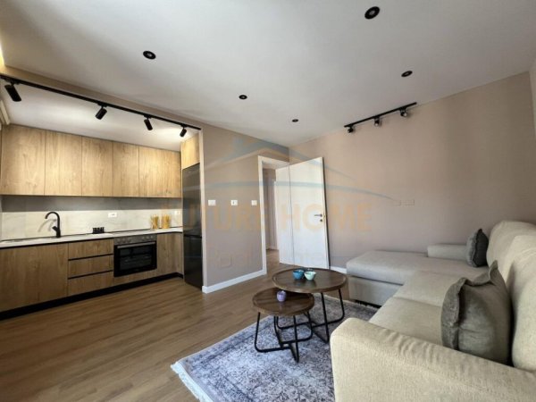 Tirane, shitet apartament 2+1 Kati 5, 97 m² 166.500 € (Rruga Mine Peza)