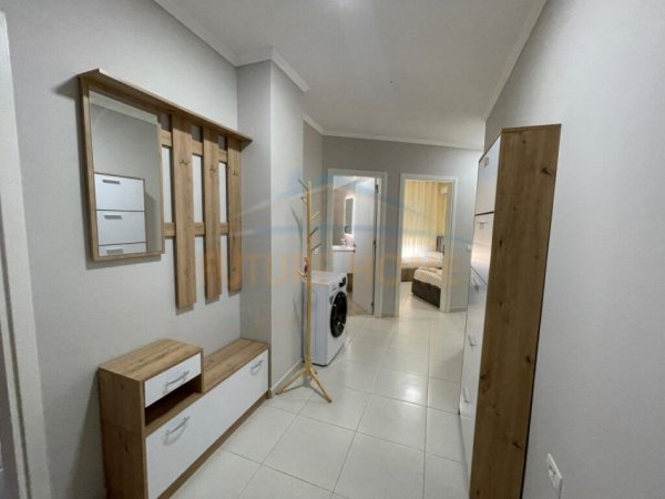 Tirane, shitet apartament 2+1 Kati 5, 95 m² 180.000 € (Stacioni i Trenit)
