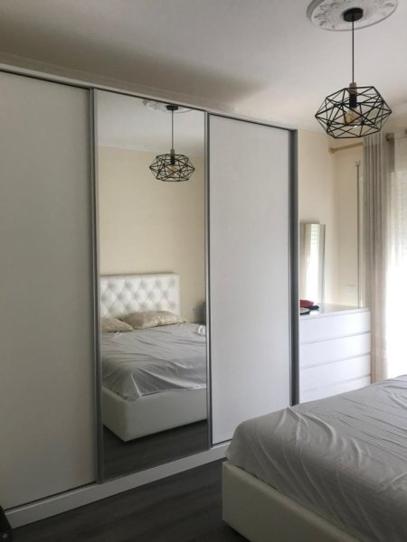 Tirane, shitet apartament 2+1+Ballkon Kati 3, 90 m² 100.000 € (FRESKU)