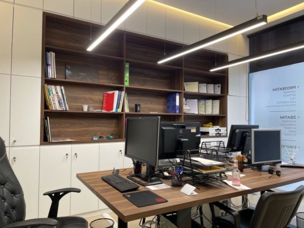 Tirane, shitet ambjent biznesi Kati 0, 47 m² 110.000 € (KODRA E DIELLIT)