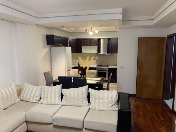 Tirane, jepet me qera apartament 2+1+Ballkon Kati 7, 80 m² 550 € (RRUGA DRITAN HOXHA)