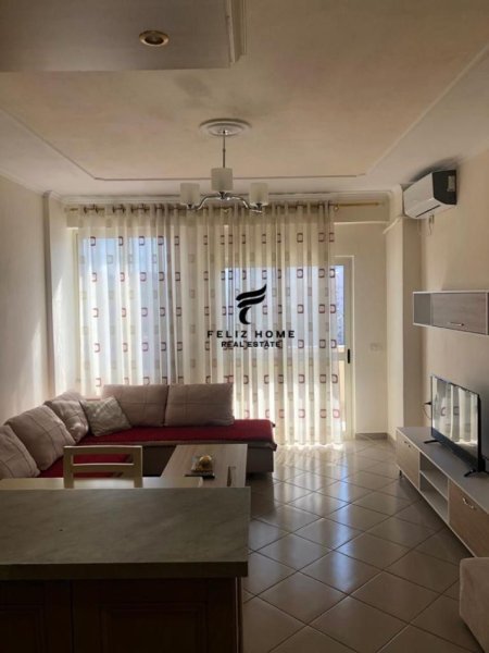 Tirane, jepet me qera apartament 2+1+Ballkon Kati 7, 117 m² 550 € (RRUGA E KAVAJES)
