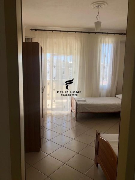 Tirane, jepet me qera apartament 2+1+Ballkon Kati 7, 117 m² 550 € (RRUGA E KAVAJES)
