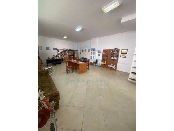 Tirane, shitet zyre Kati 0, 95 m² 142.500 € (Kodra e Diellit)