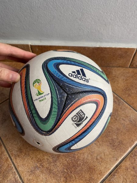 Tirane, Shitet top original I perdorur 10 €