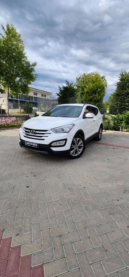Fier, shes makine Hyundai Santafe Nafte, e bardhë automatik Klima 12.000 €