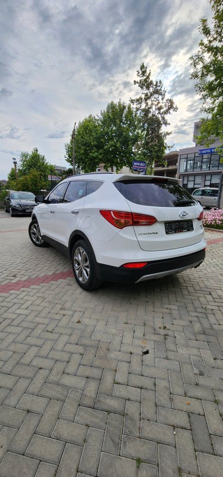 Fier, shes makine Hyundai Santafe Nafte, e bardhë automatik Klima 12.000 €