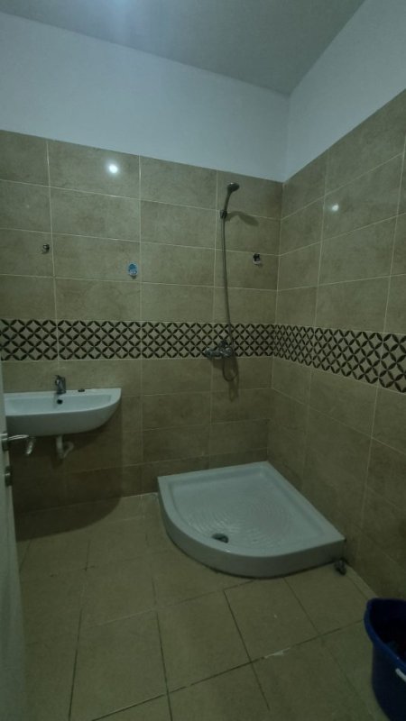 Tirane, shes apartament 1+1+Aneks+Ballkon Kati 2, 79 m² 118.000 € (Kinostudio)