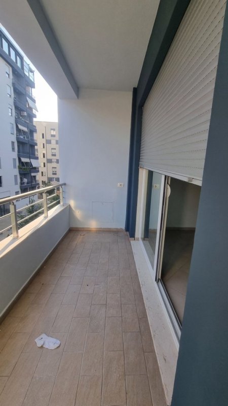 Tirane, shes apartament 1+1+Aneks+Ballkon Kati 2, 79 m² 118.000 € (Kinostudio)