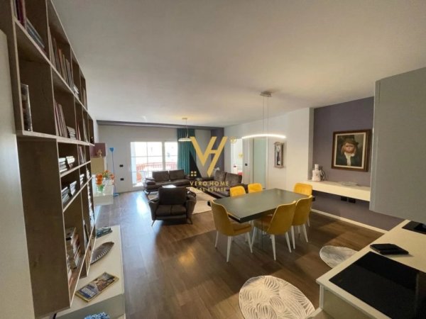 Tirane, jepet me qera apartament 2+1+Ballkon Kati 3, 120 m² 750 € (RRUGA E ELBASANIT)