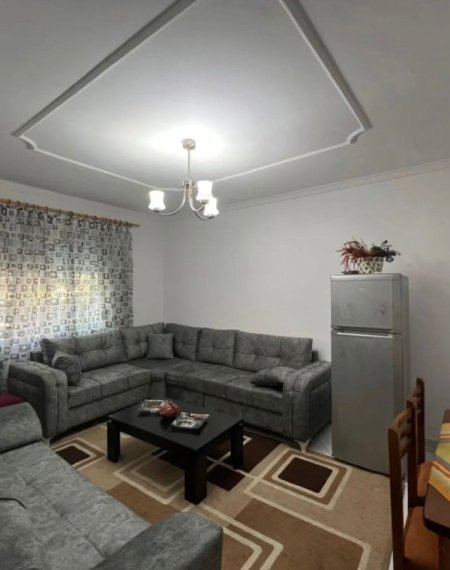 Tirane, shitet apartament 1+1 Kati 1, 45 m² 65.000 € (Sadit Petrela)