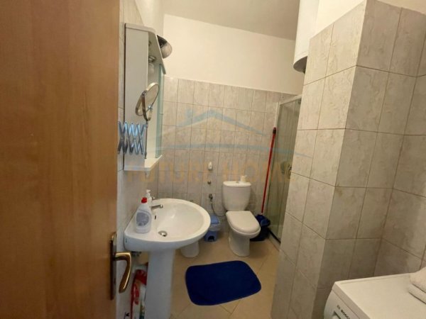 Tirane, shitet apartament ne plazh 2+1+Ballkon Kati 3, 93 m² 85.000 € (Golem)