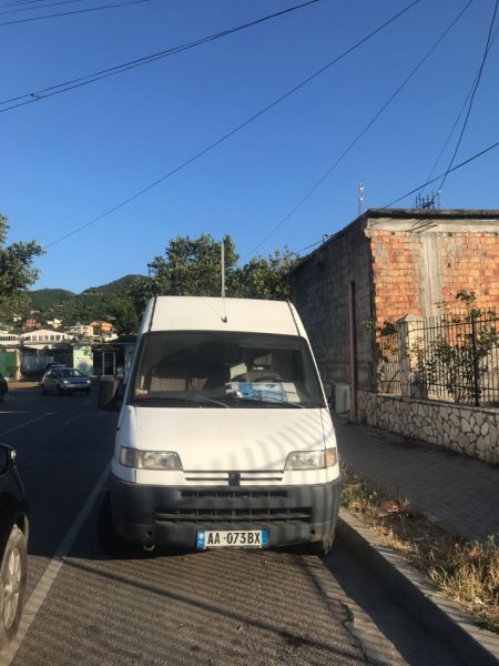 Tirane, shes Furgon Peugeot BOXER 2,5D Viti 1997, 299.000 leke