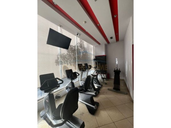 Tirane, shitet ambjent biznesi Kati 0, 422 m² 1.055.000 € (Shkelqim Fusha)