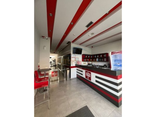 Tirane, shitet ambjent biznesi Kati 0, 422 m² 1.055.000 € (Shkelqim Fusha)