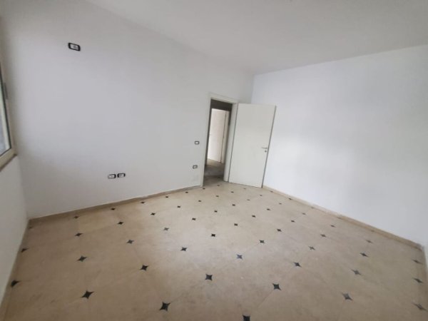 Tirane, shitet apartament 1+1 Kati 0, 65 m² 65.000 € (Shkoze)