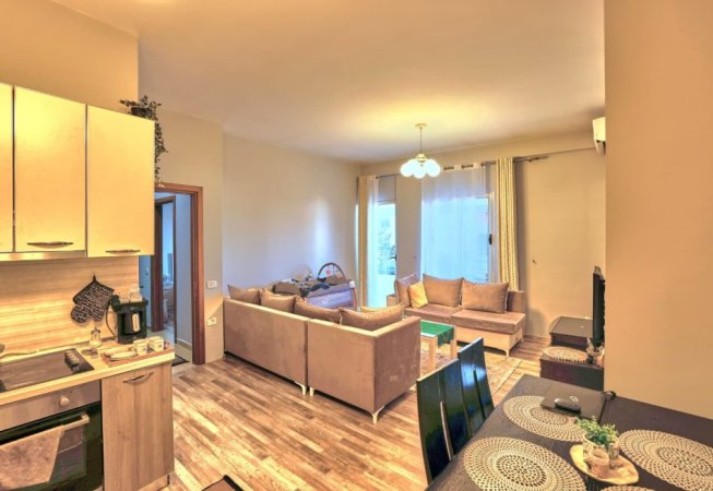 Tirane, shitet apartament 2+1 , 88 m² 123.000 € (Liqeni i Thate)