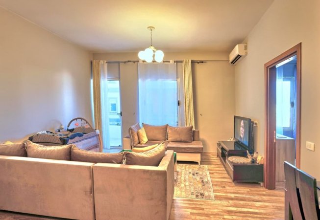 Tirane, shitet apartament 2+1 , 88 m² 123.000 € (Liqeni i Thate)
