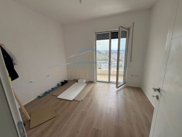 Tirane, shitet apartament 2+1+2 Kati 7, 87 m² 150.000 € (Porcelan)
