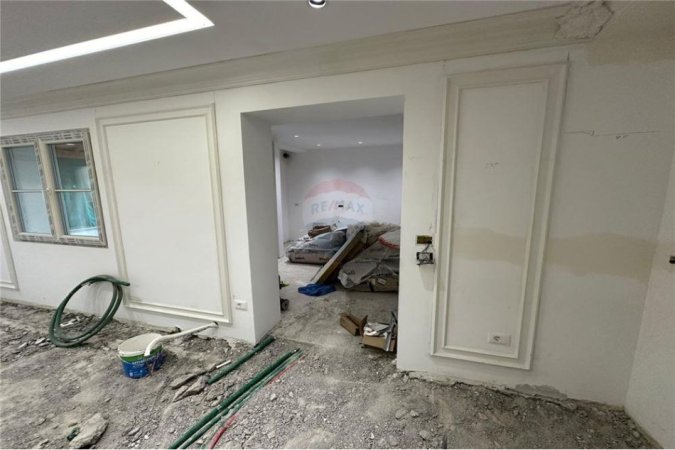 Tirane, shitet apartament 3+1 Kati 1, 139 m² 230.000 € (Rruga Petro Nini Luarasi - Shkolla Baletit)