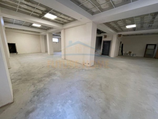 Korce, shitet ambjent biznesi Kati -1, 747 m² 540.000 € (Terminali Korce)