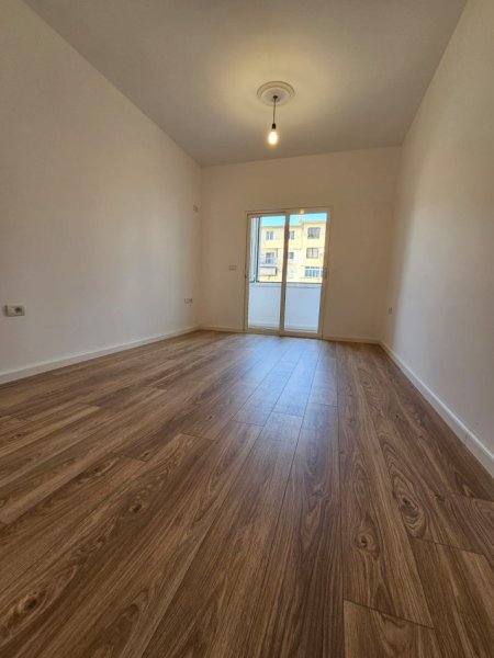 Tirane, shitet 1+1+Ballkon Kati 3, 60 m² 136.000 € (Shkolla e Baletit)