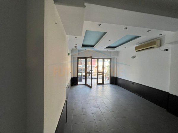 Tirane, shitet ambjent biznesi Kati 0, 40 m² 88.000 € (Dritan Hoxha)