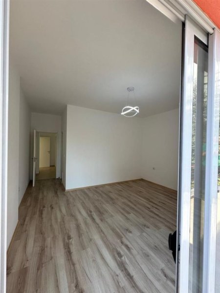 Tirane, shitet apartament 2+1 Kati 3, 160 m² 120.000 € (Fresk)