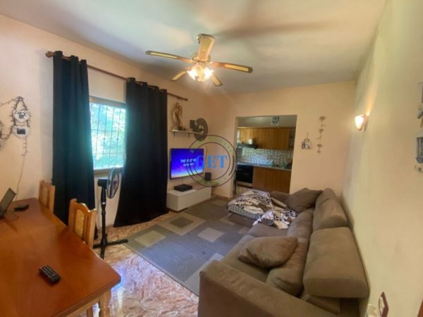 Durres, shitet shtepi 4+1+Ballkon Kati 1, 444 m² 175.000 € (Shkolla Hajdar Dushi)