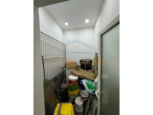 Tirane, shitet ambjent biznesi Kati -1, 250 m² 150.000 € (Kthesa e Kamzes)