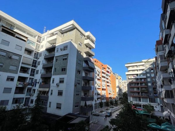 Tirane, shes apartament 1+1+Aneks+Ballkon Kati 2, 71 m² 92.000 € (Astir)