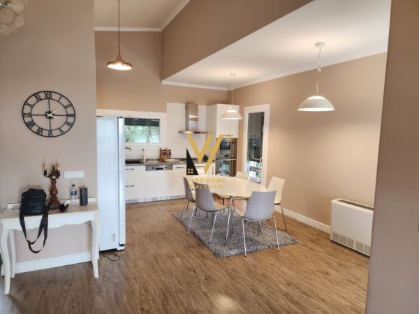 Tirane, jepet me qera Vile 3+1+Ballkon Kati 0, 550 m² 2.000 € (TEG)