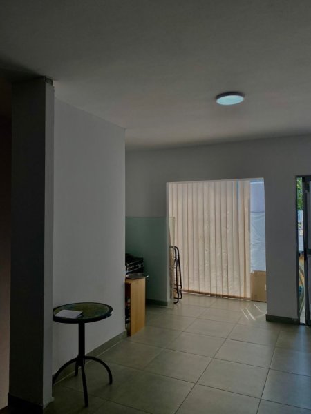 Tirane, shes ambjent biznesi Kati 0, 141 m² 150.000 € 
