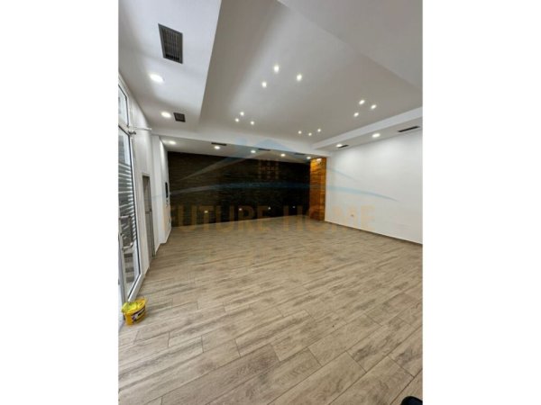 Tirane, shitet ambjent biznesi Kati -1, 250 m² 150.000 € (Kthesa e Kamzes)