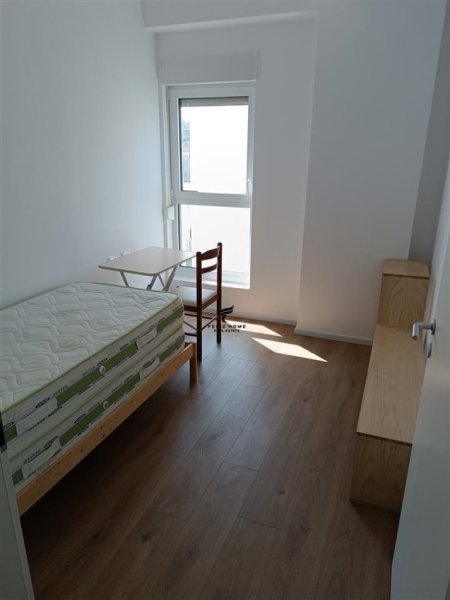Tirane, jepet me qera apartament 2+1+Ballkon Kati 7, 75 m² 450 € (ALI DEMI)